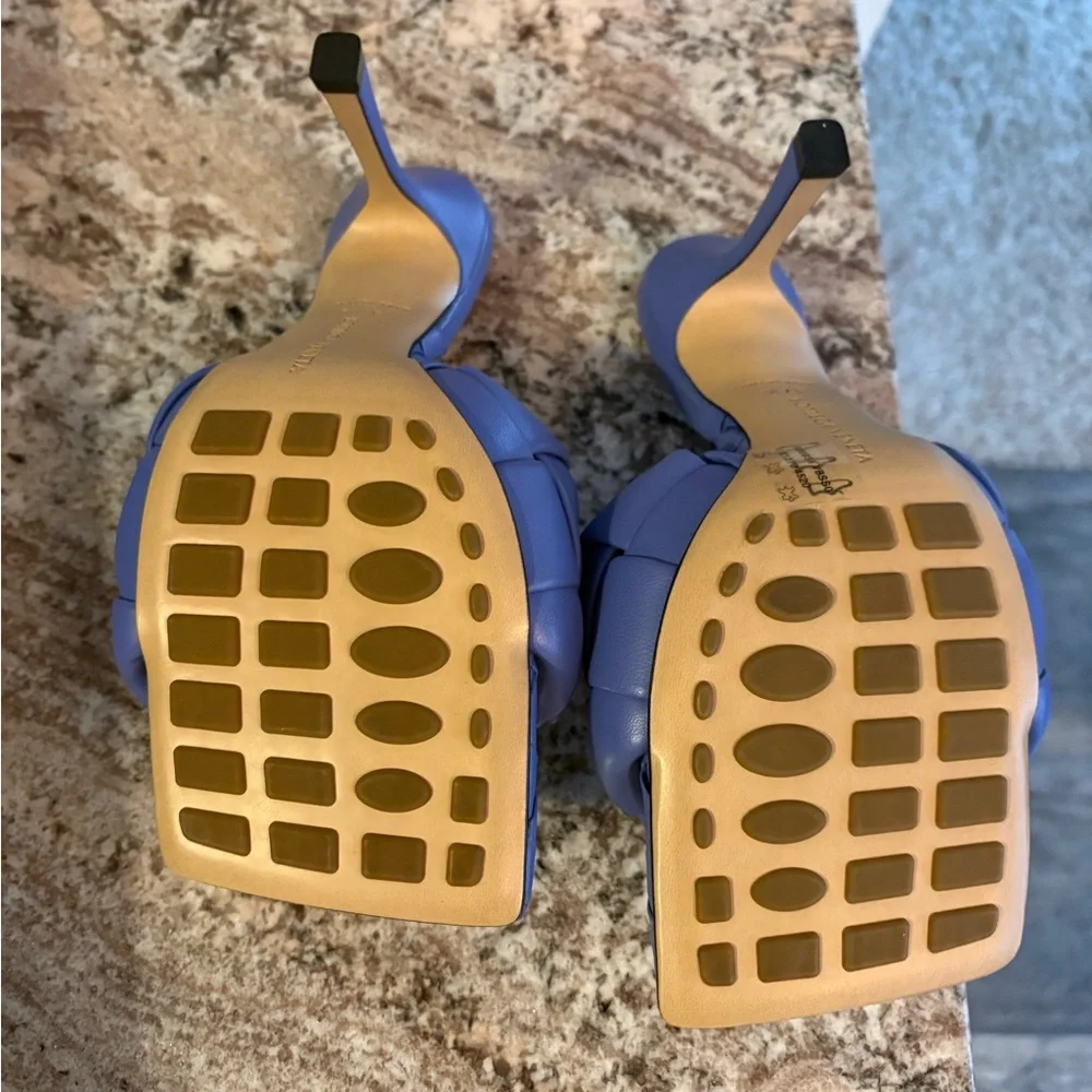 Bottega Veneta Blue Woven Leather Sandals - Picture 3 of 3